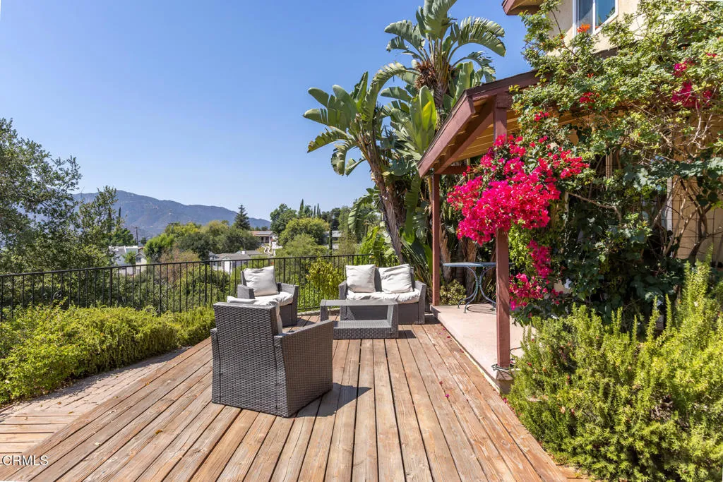 Additional image 2 of 1932 Hilldale Drive, La Canada Flintridge, CA 91011