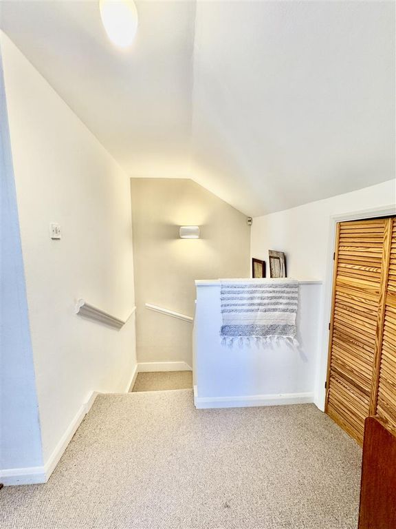 Additional image 19 of 4 bed property for saleSpacious & Airy Dormer Bungalow, Birch Avenue, Clevedon BS21