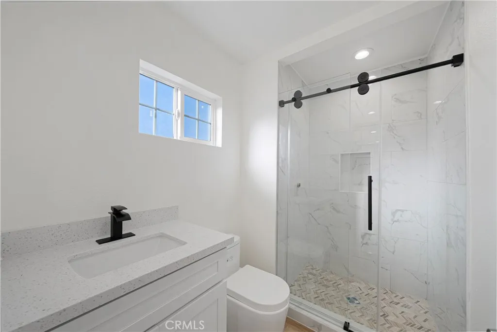 Additional image 17 of 2006 E Lakeshore, Lake Elsinore, CA 92530