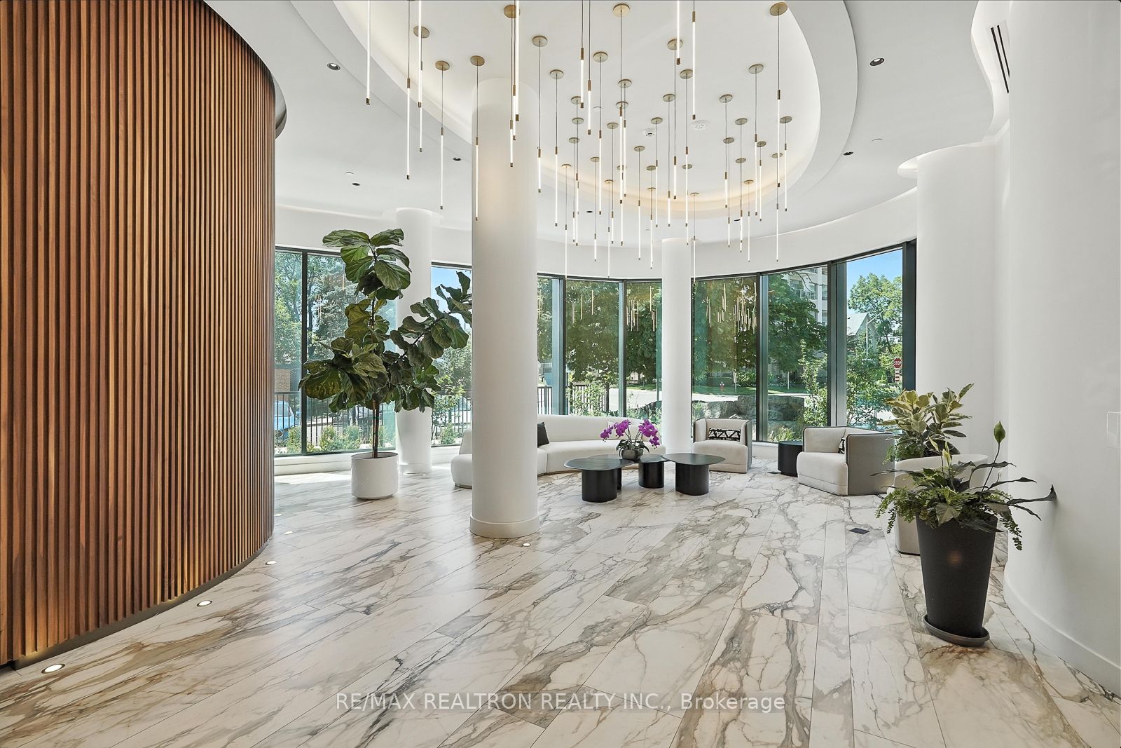 Additional image 2 of 102-55 Port Street E, Mississauga, ON, L5A 4P3