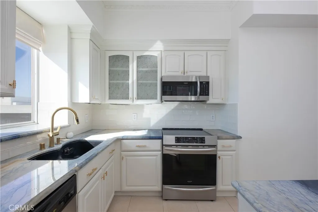 Additional image 6 of 388 E Ocean Blvd Unit 703, Long Beach, CA 90802