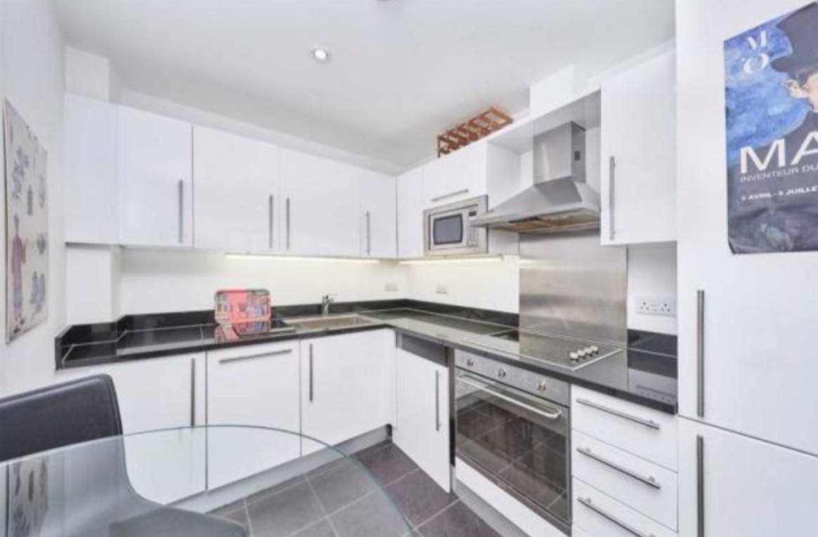 Additional image 2 of 1 Bed Flat, Old South Lambeth Road, SW8, N1 7GU