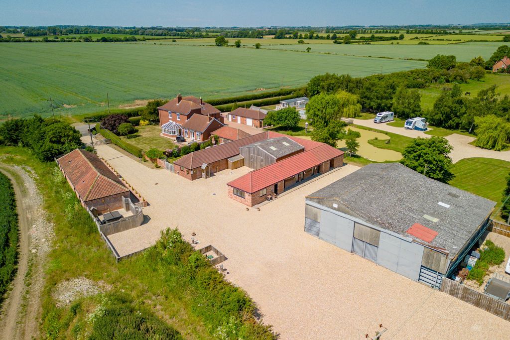 Additional image 3 of 5 bed country house for saleCross Lane, Glentham, Market Rasen LN8