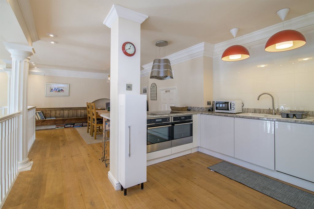 Additional image 8 of 3 bed flat for saleBeaufort Arms Court, Monmouth, Monmouthshire NP25