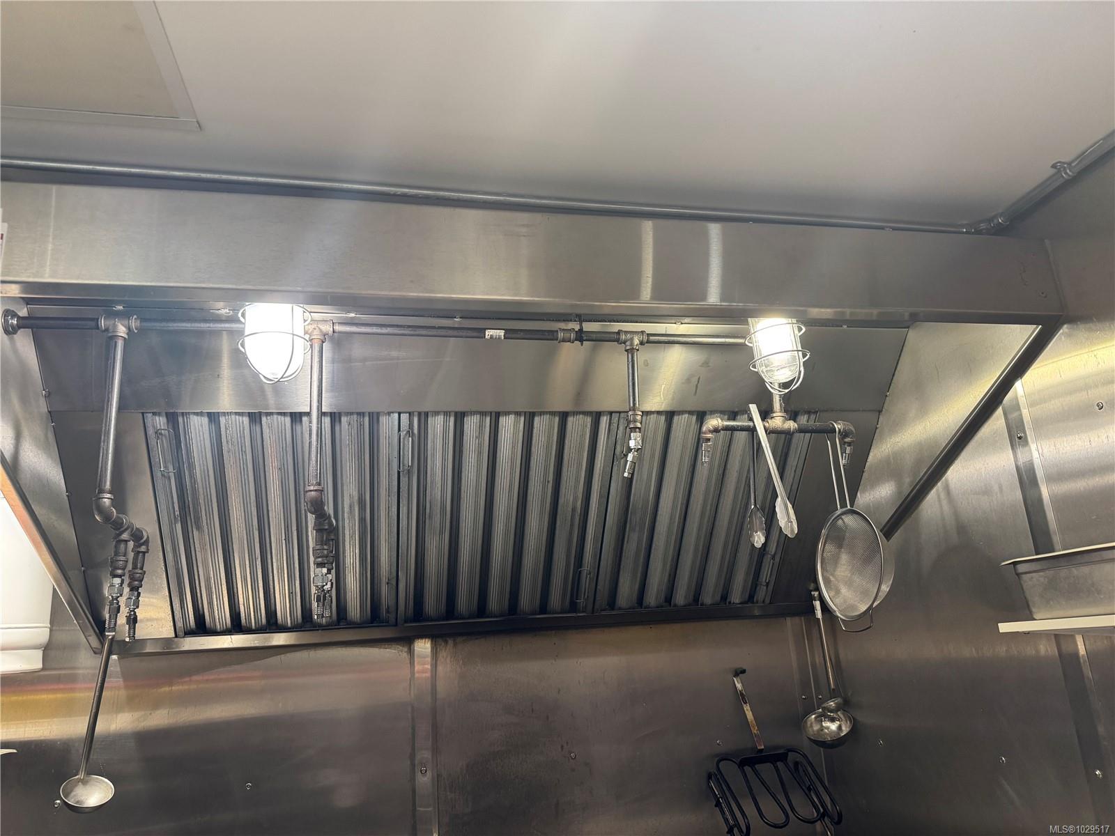 Additional image 3 of 990 Blanshard Street, Victoria, BC, V8W 2H3