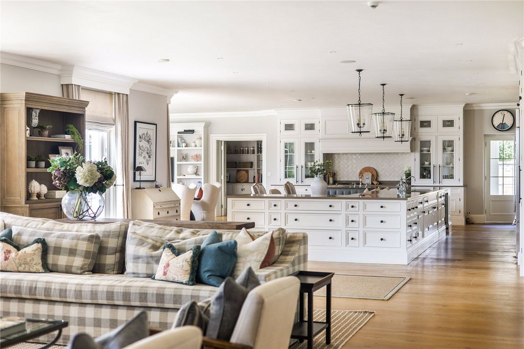 Additional image 9 of 6 bed detached house for saleLawrence Drive, Canford Cliffs, Poole, Dorset BH13