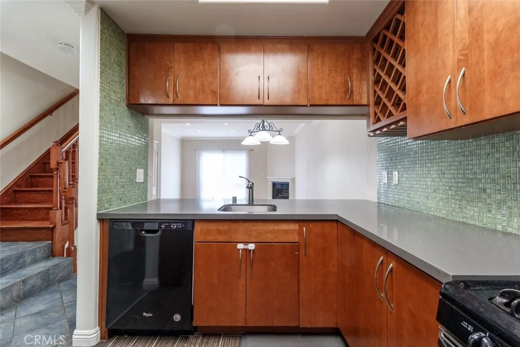 Additional image 44 of 14631 Dickens Street Unit 7, Sherman Oaks, CA 91403
