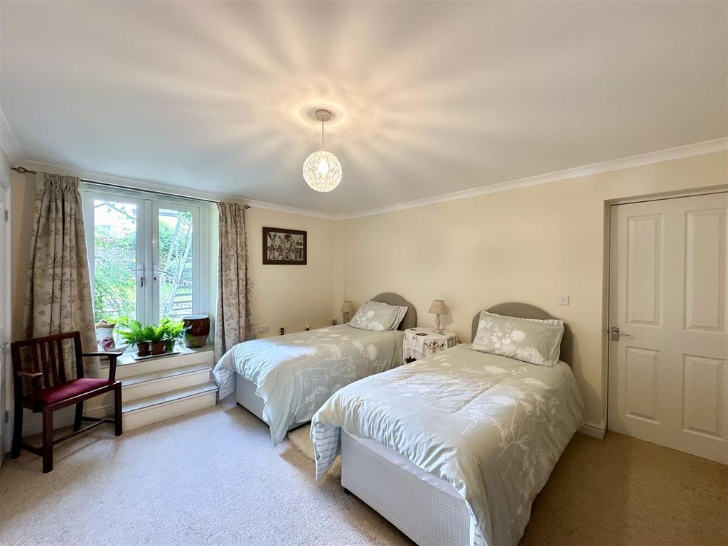 Additional image 34 of 8 bed detached house for saleMannamead Road, Plymouth PL3