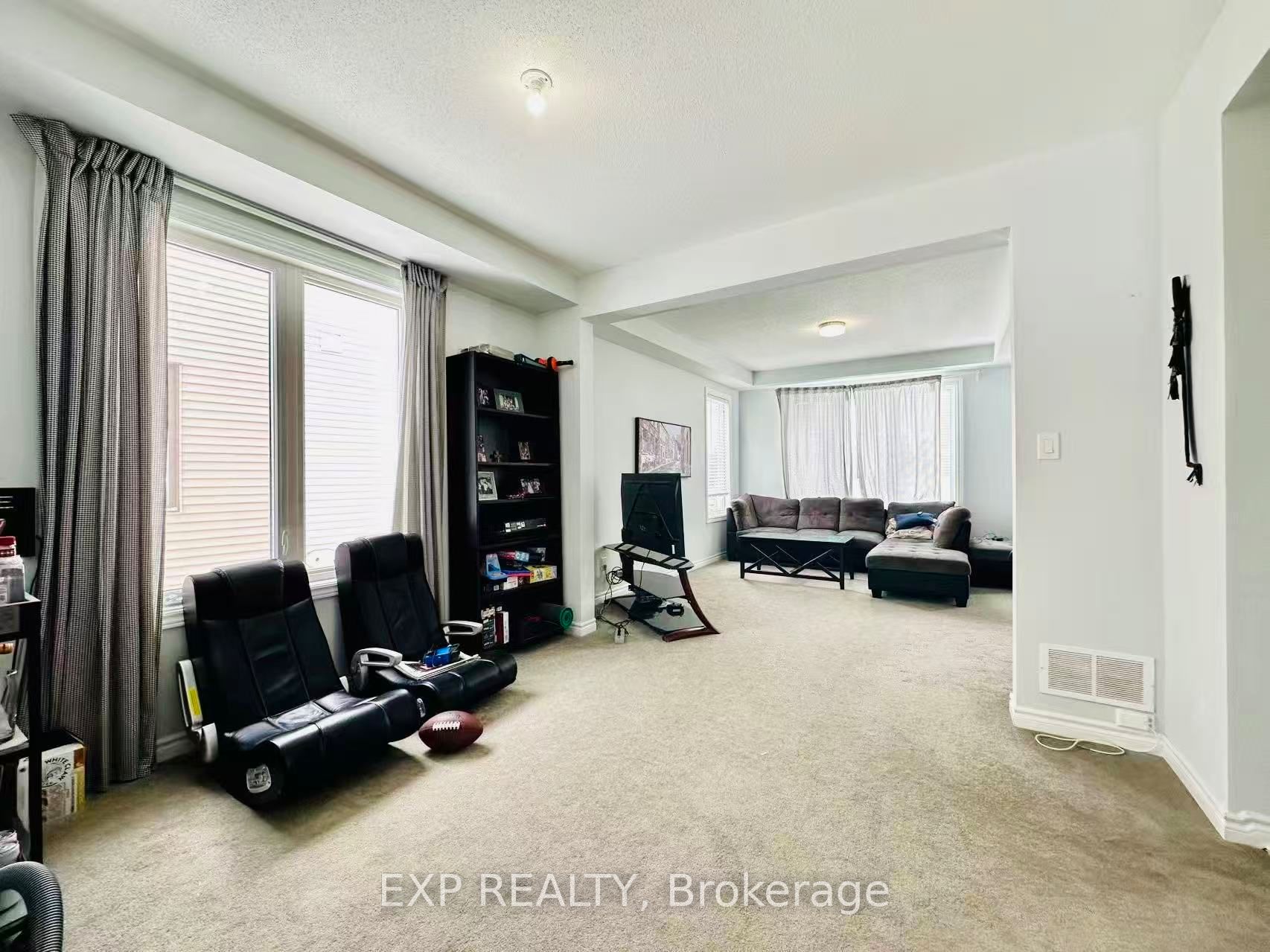 Additional image 3 of 823 Regulus Ridge