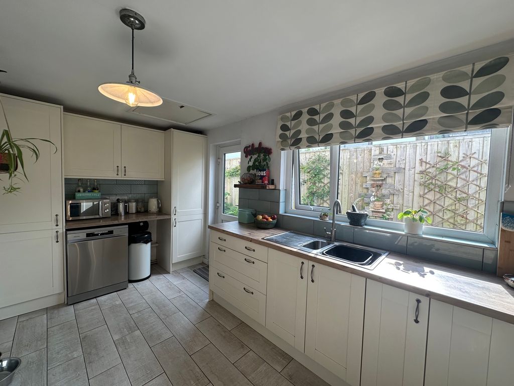 Additional image 7 of 3 bed bungalow for saleLamack Vale, Tenby, Pembrokeshire SA70