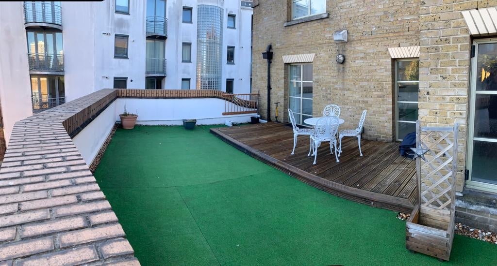 1 Bed Flat, The Circle, SE1, N1 7GU