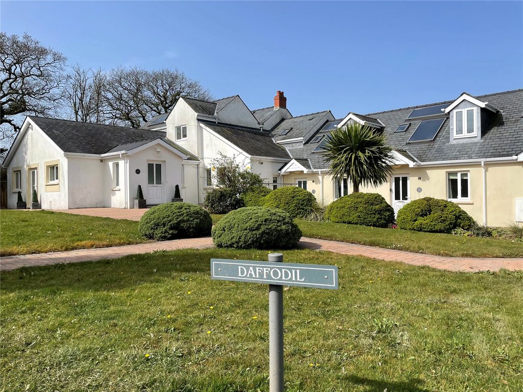 2 bed flat for saleDaffodil Apartment, Redberth Gardens, Redberth, Tenby SA70