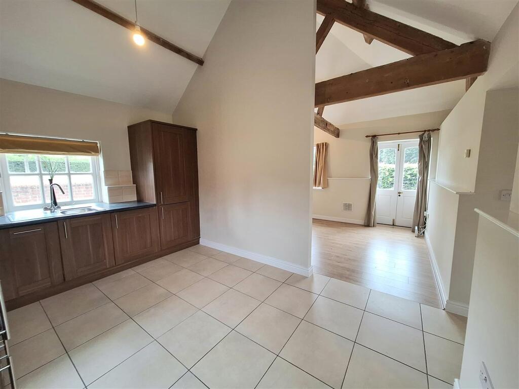 Additional image 9 of Lower Woodside Farm, Westfield, Brookmans Park