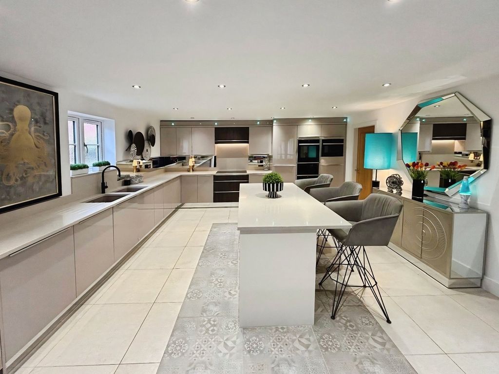 Additional image 9 of 5 bed detached house for saleSand Pit Lane, Alkborough, Scunthorpe, Lincolnshire DN15