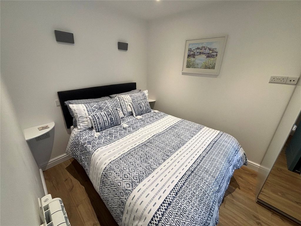 Additional image 10 of 2 bed flat for saleSt. Julians Terrace, Tenby, Pembrokeshire SA70