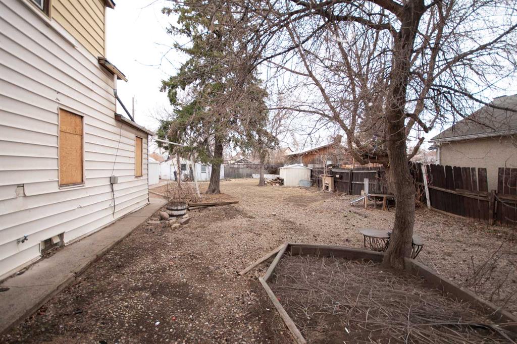 Additional image 6 of 133 14 Street N, Lethbridge, AB, T1H 2V6