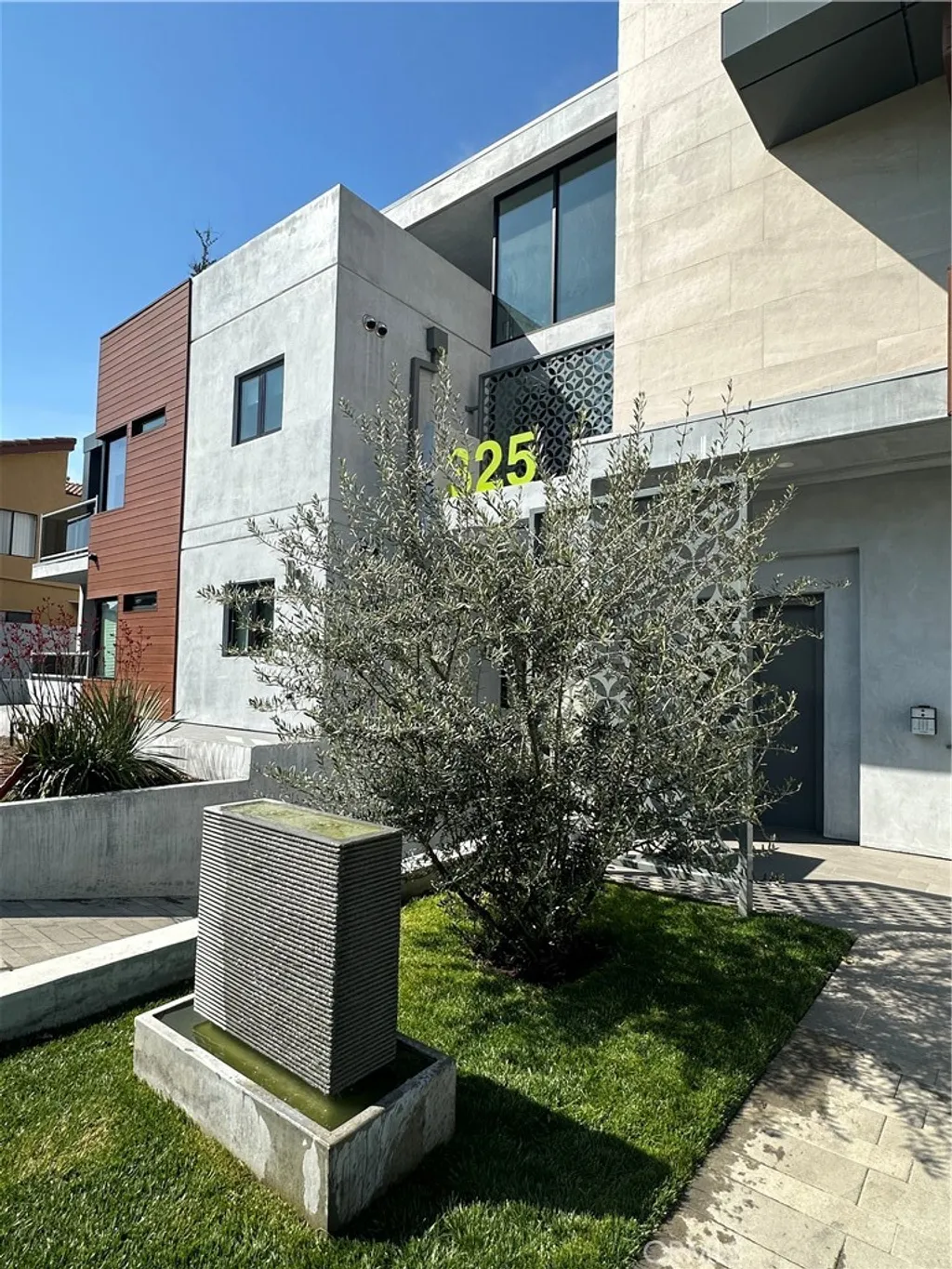 Additional image 2 of 325 Myrtle Street Unit 302B, Glendale, CA 91203