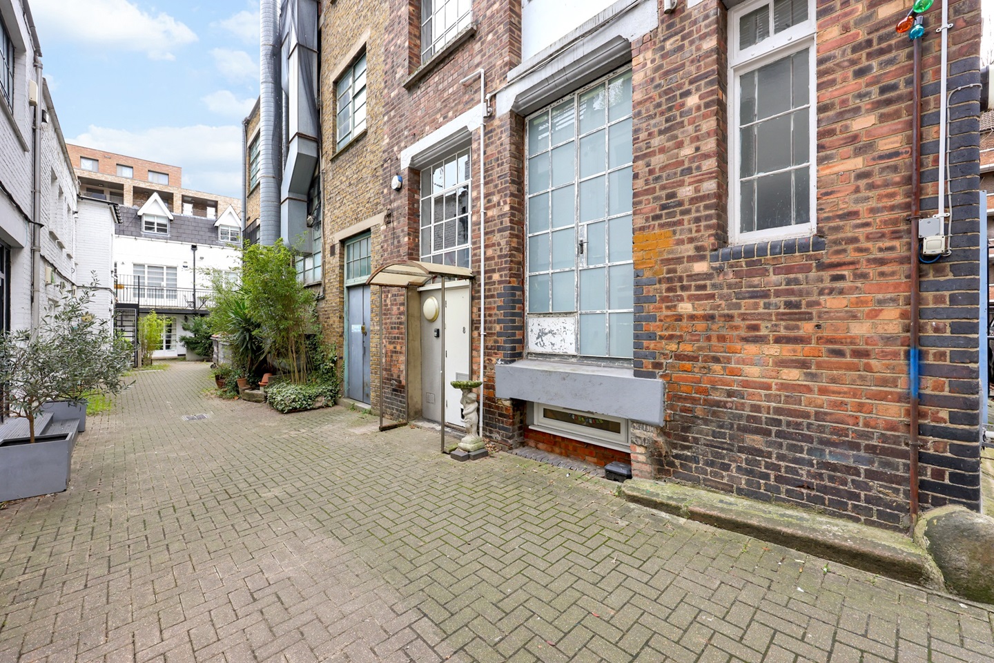 Additional image 19 of 2 Bed Flat, Fullwood's Mews, N1, N1 7GU