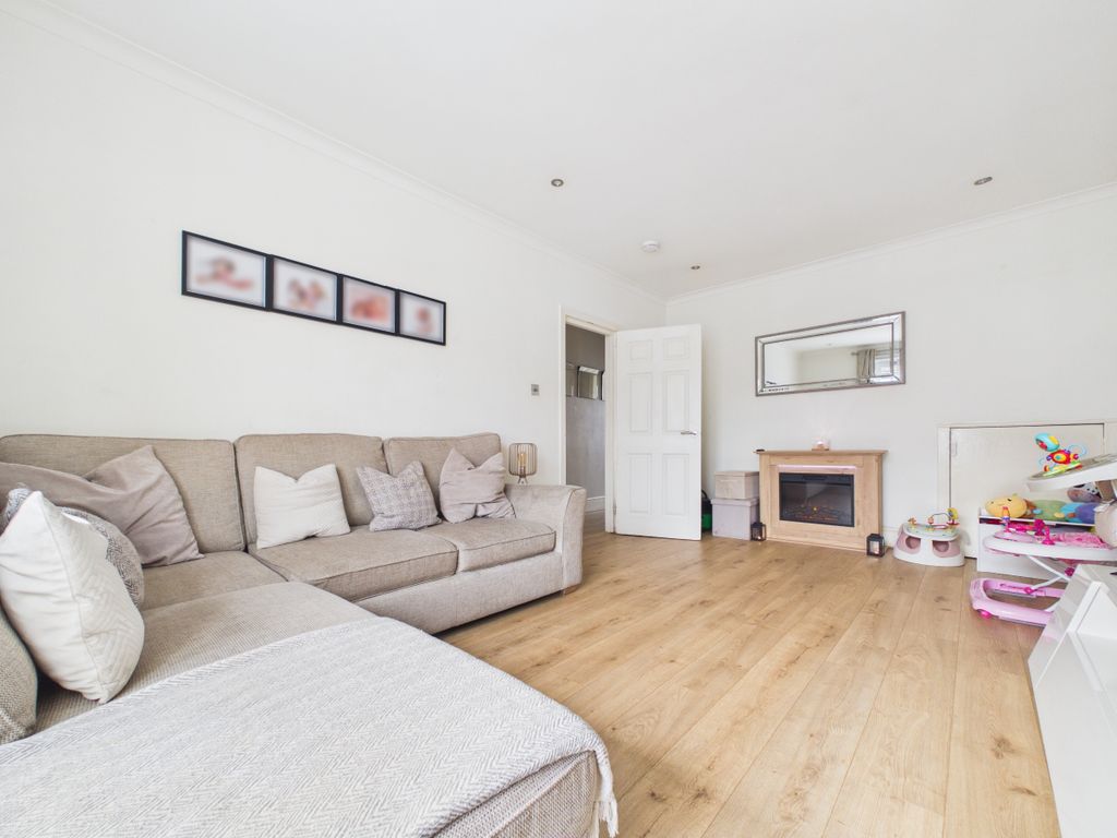 2 bed flat for saleEspieside Crescent, Coatbridge ML5 photo 5
