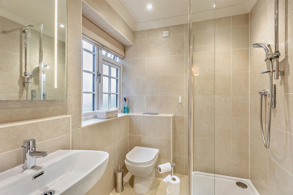 Additional image 16 of 5 bed detached house for saleLeinsters Close, Peterborough PE3