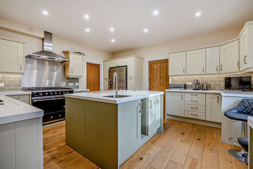 Additional image 9 of 5 bed detached house for saleKirkheaton, Newcastle Upon Tyne, Northumberland NE19