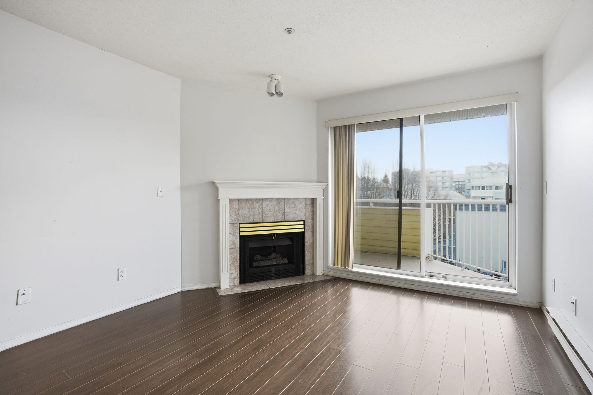 Additional image 2 of 433-32830 George Ferguson Way, Abbotsford, BC, V2S 7K1