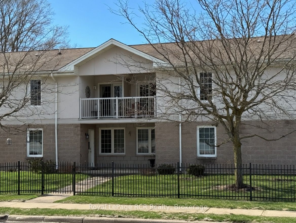 203-1550 12th Avenue E, Owen Sound, ON, N4K 6Z3