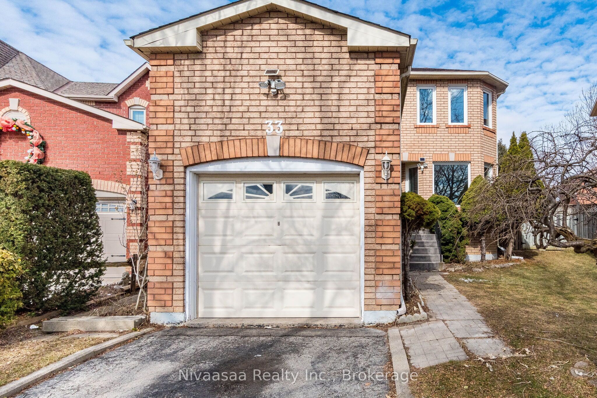 Additional image 2 of 33 Pantages Court, Brampton, ON, L6S 5B7