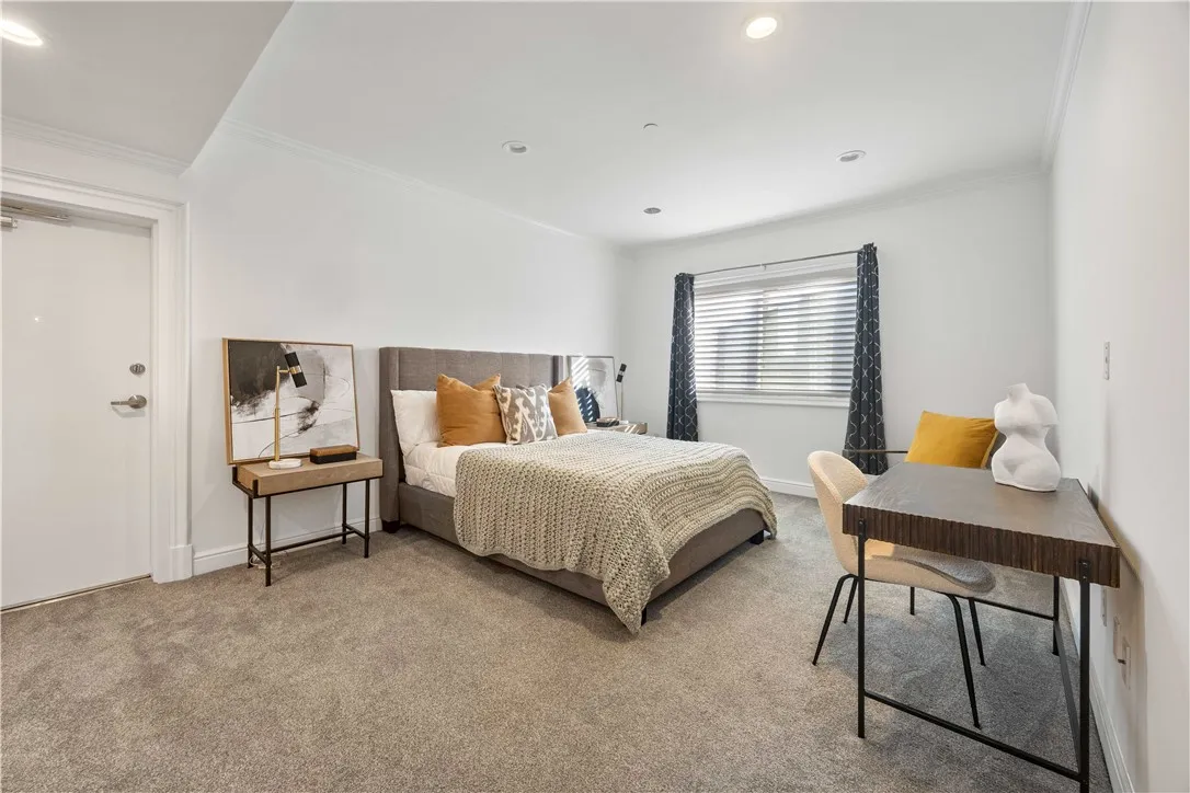 Additional image 59 of 918 S Wooster Street Unit 2, Los Angeles, CA 90035