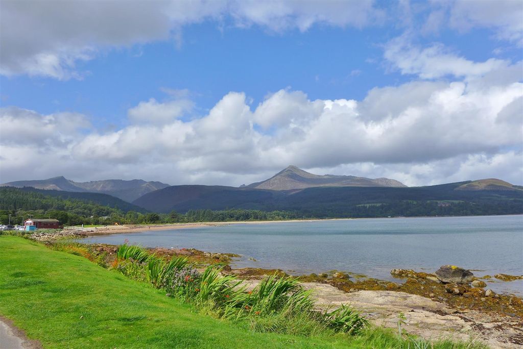 Additional image 2 of 7 bed hotel for saleHunters Guest House, Shore Road, Brodick KA27