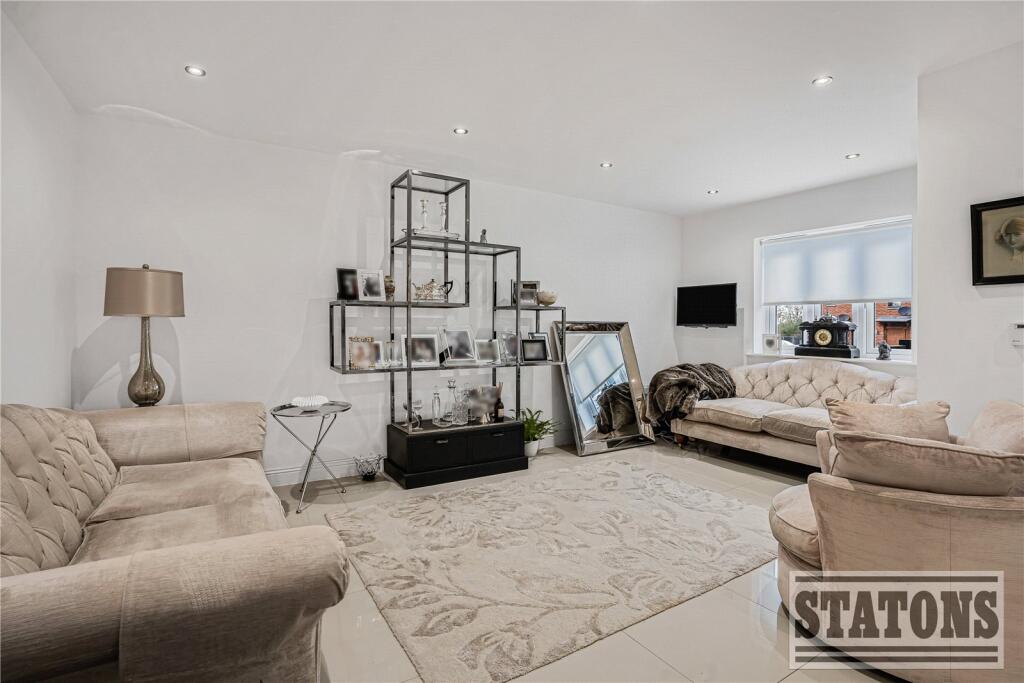 Additional image 17 of Green Close, Brookmans Park, Hertfordshire, AL9