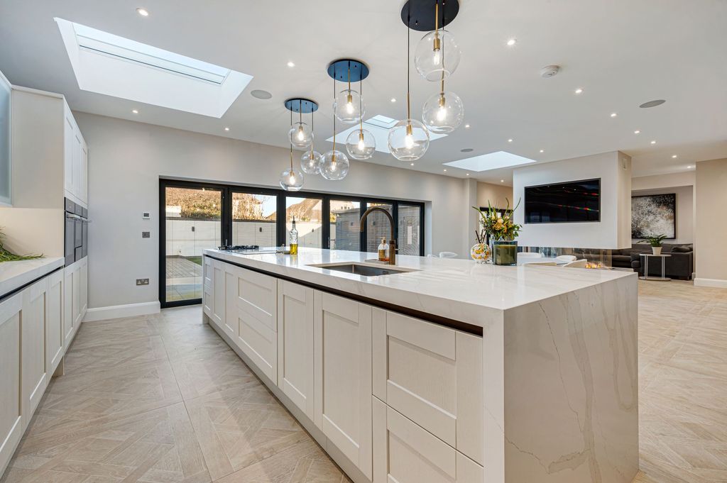 Additional image 10 of 5 bed detached house for saleInner Promenade, Lytham St. Annes FY8
