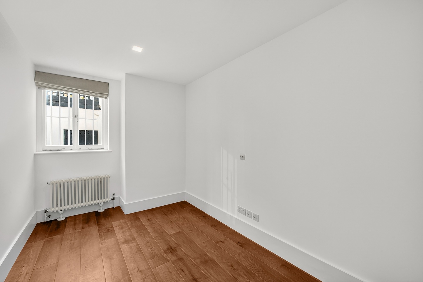 Additional image 9 of 2 Bed Flat, Queens Gate, SW7, N1 7GU