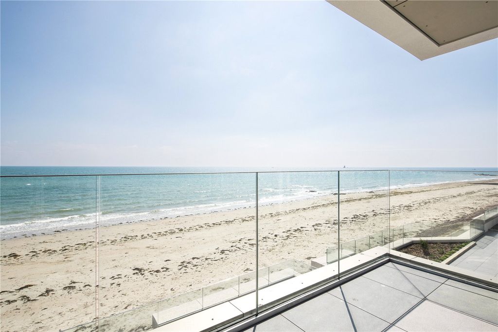 Additional image 6 of 3 bed flat for sale9 Keppel House, The Waves, La Grande Route Des Sablons, Grouville, Jersey JE3