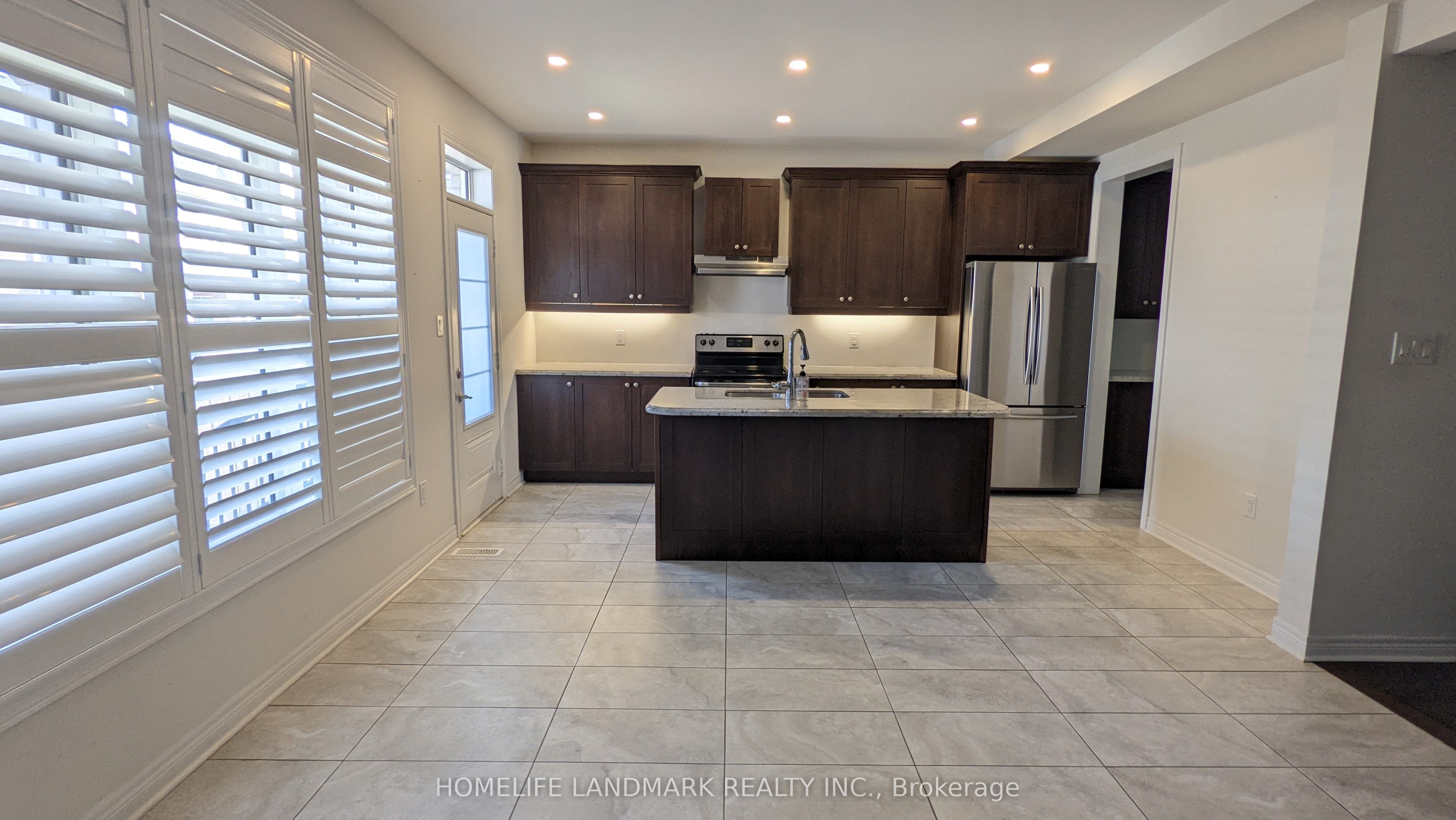 Additional image 4 of 3270 Mintwood Circle, Oakville, ON, L6H 0N7