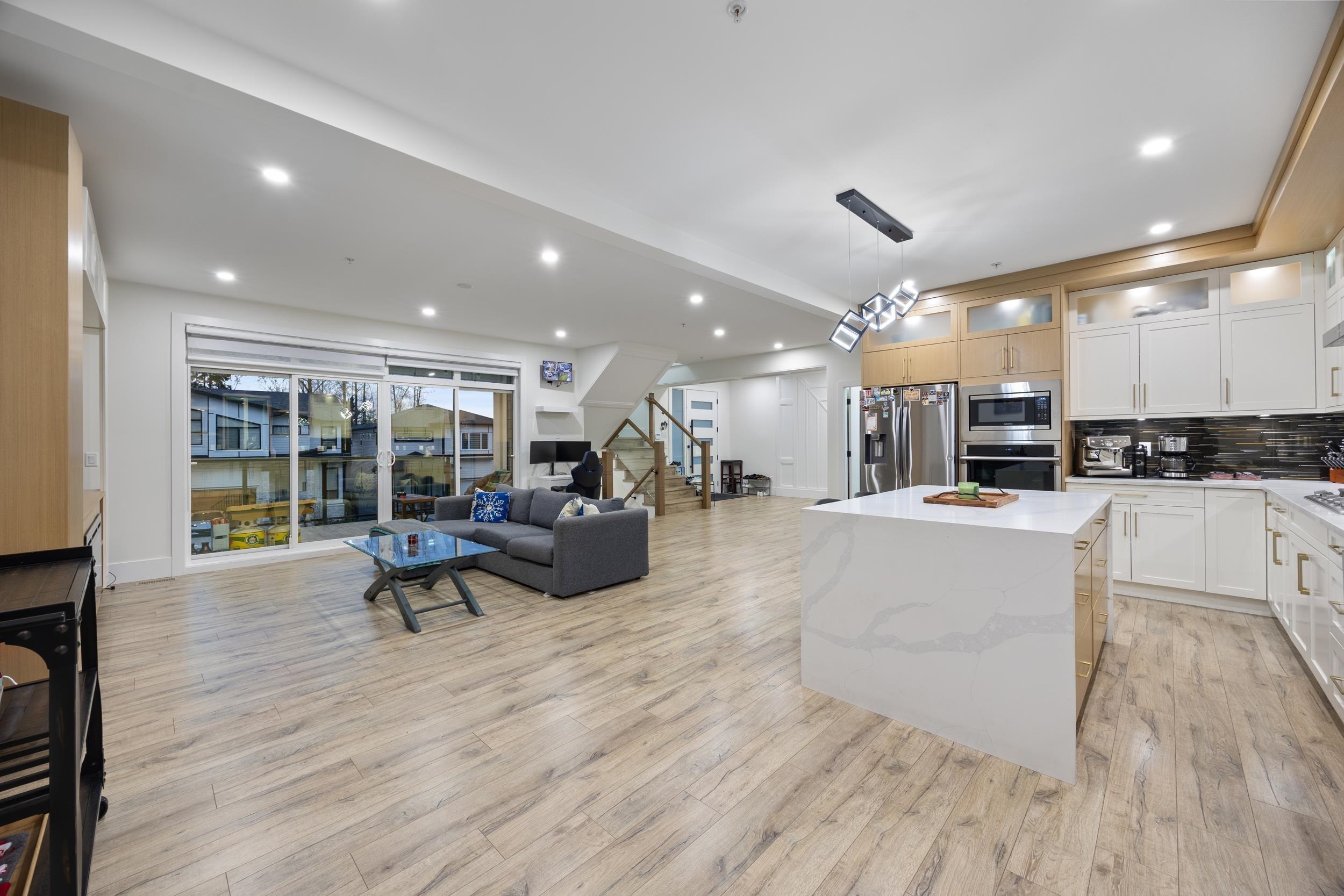 Additional image 3 of Upper-10500 Mcveety Street, Maple Ridge, BC, V2W 0K3