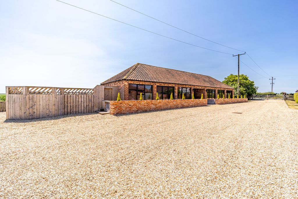 Additional image 8 of 5 bed country house for saleCross Lane, Glentham, Market Rasen LN8