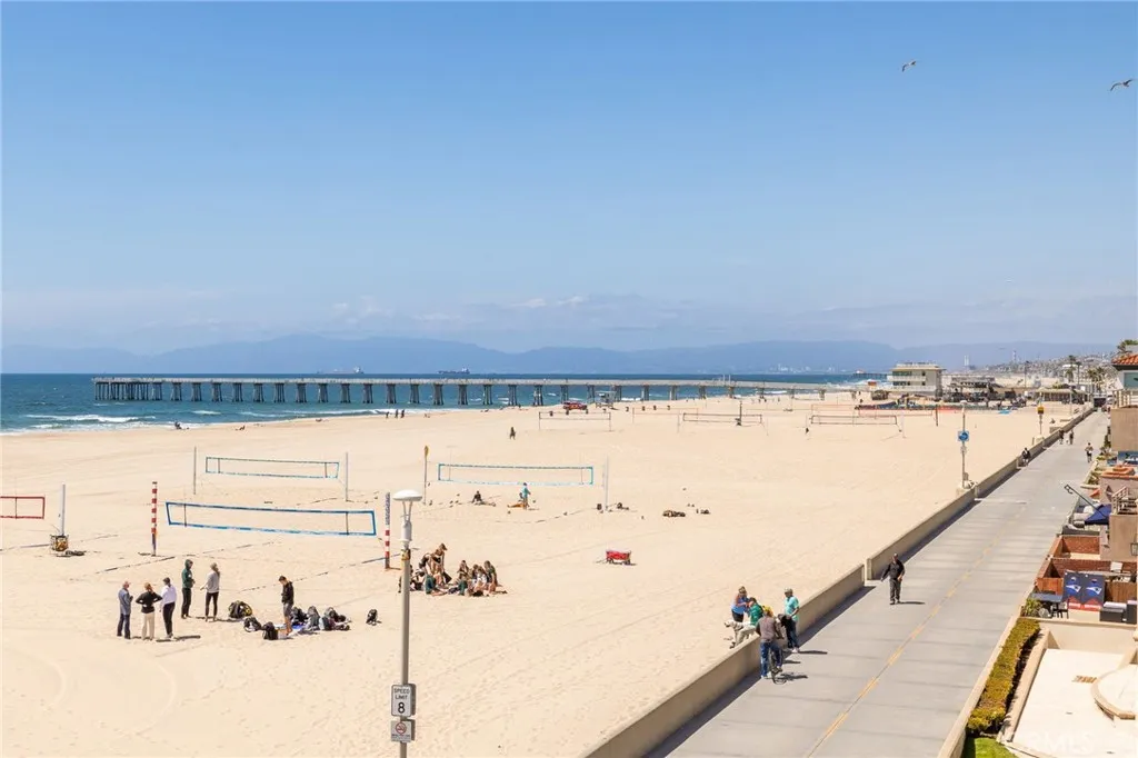 Additional image 38 of 536 The Strand, Hermosa Beach, CA 90254