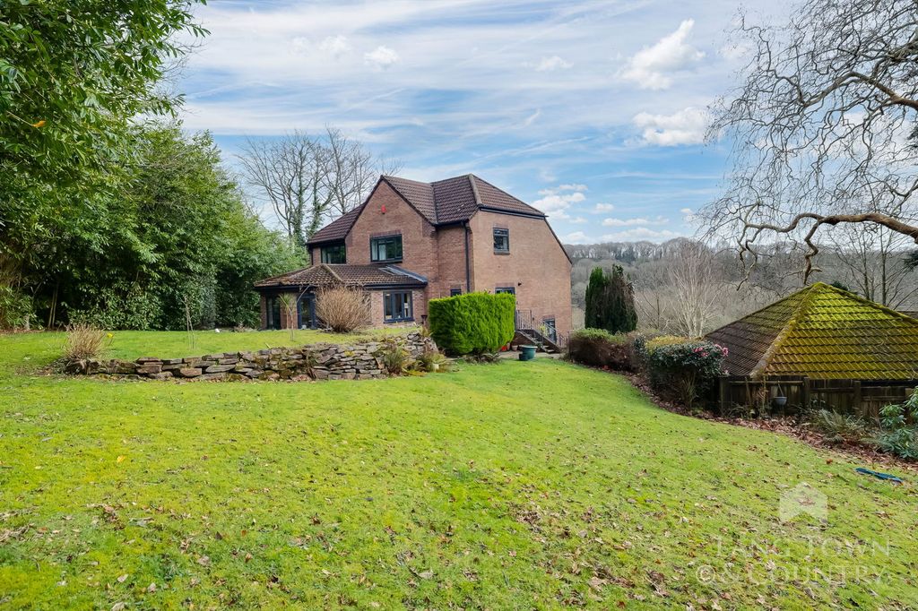 Additional image 2 of 5 bed detached house for saleWoodlands Lane, Manor Park, Plymouth PL6