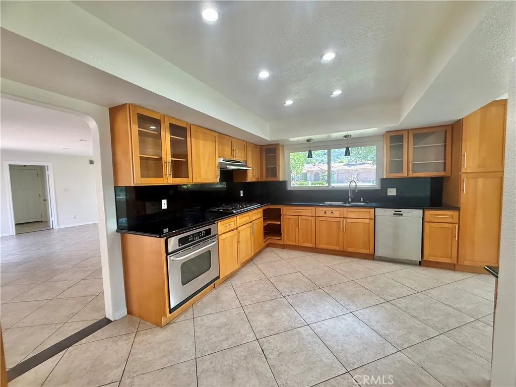 Additional image 93 of 61 E Orange Grove Ave, Arcadia, CA 91006
