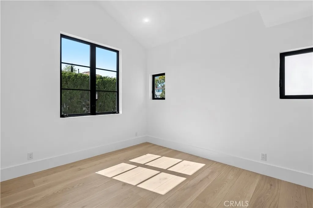 Additional image 30 of 700 Iris, Corona Del Mar, CA 92625