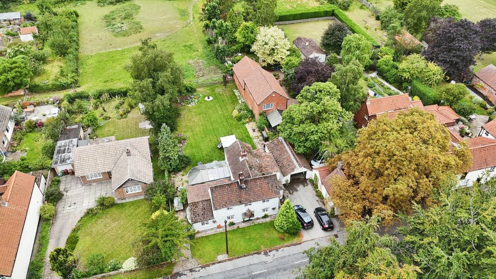 Additional image 27 of 3 bed detached house for saleThe Old Post House, Saxby-All-Saints, Brigg, Lincolnshire DN20