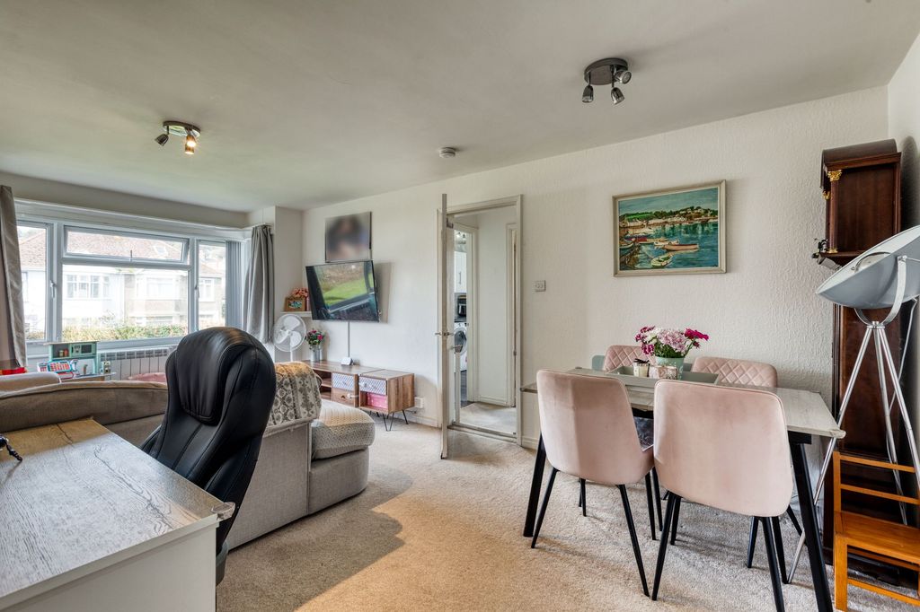 Additional image 6 of 2 bed flat for sale104 Marett Court, St Helier JE2