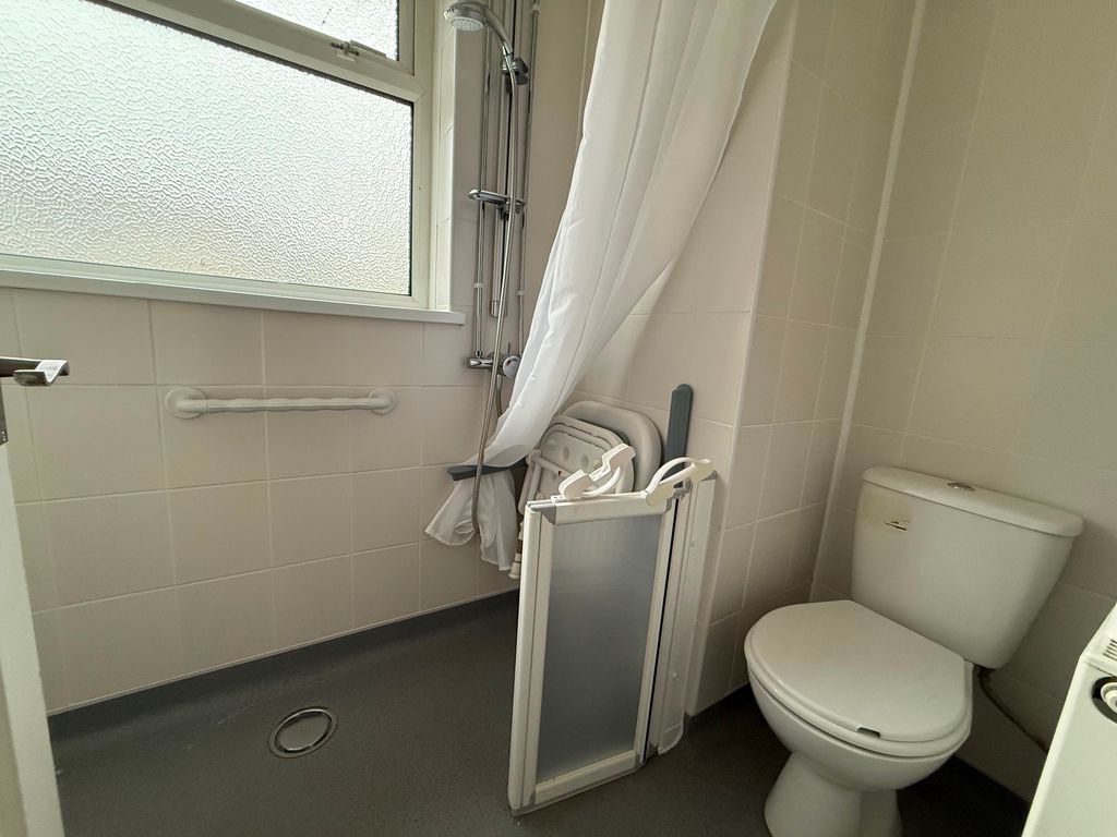Additional image 9 of 2 bed flat for saleFlat, Belgrave Court, George Street, Pontnewynydd, Pontypool NP4