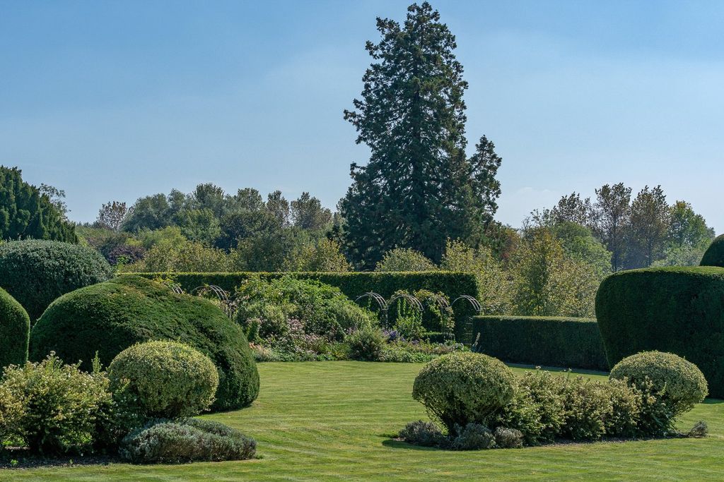 Additional image 36 of 10 bed detached house for saleHunton Down Lane, Winchester, Hampshire SO21