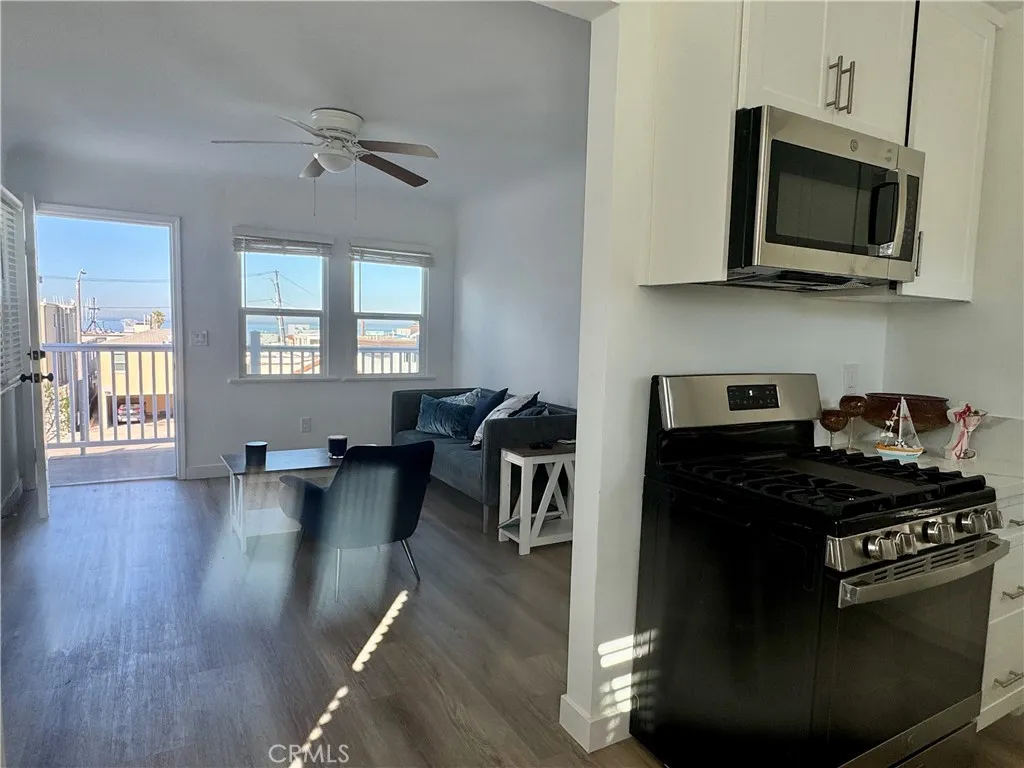Additional image 7 of 908 Manhattan Avenue Unit D, Hermosa Beach, CA 90254