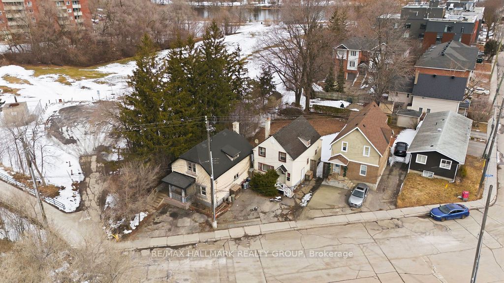 5 & 7 Hurdman Road, Ottawa, ON, K1N 8N6