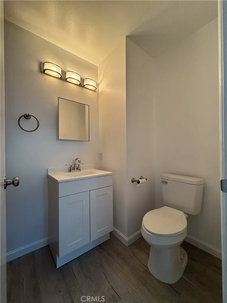 Additional image 43 of 19351 Strathern St, Reseda, CA 91335