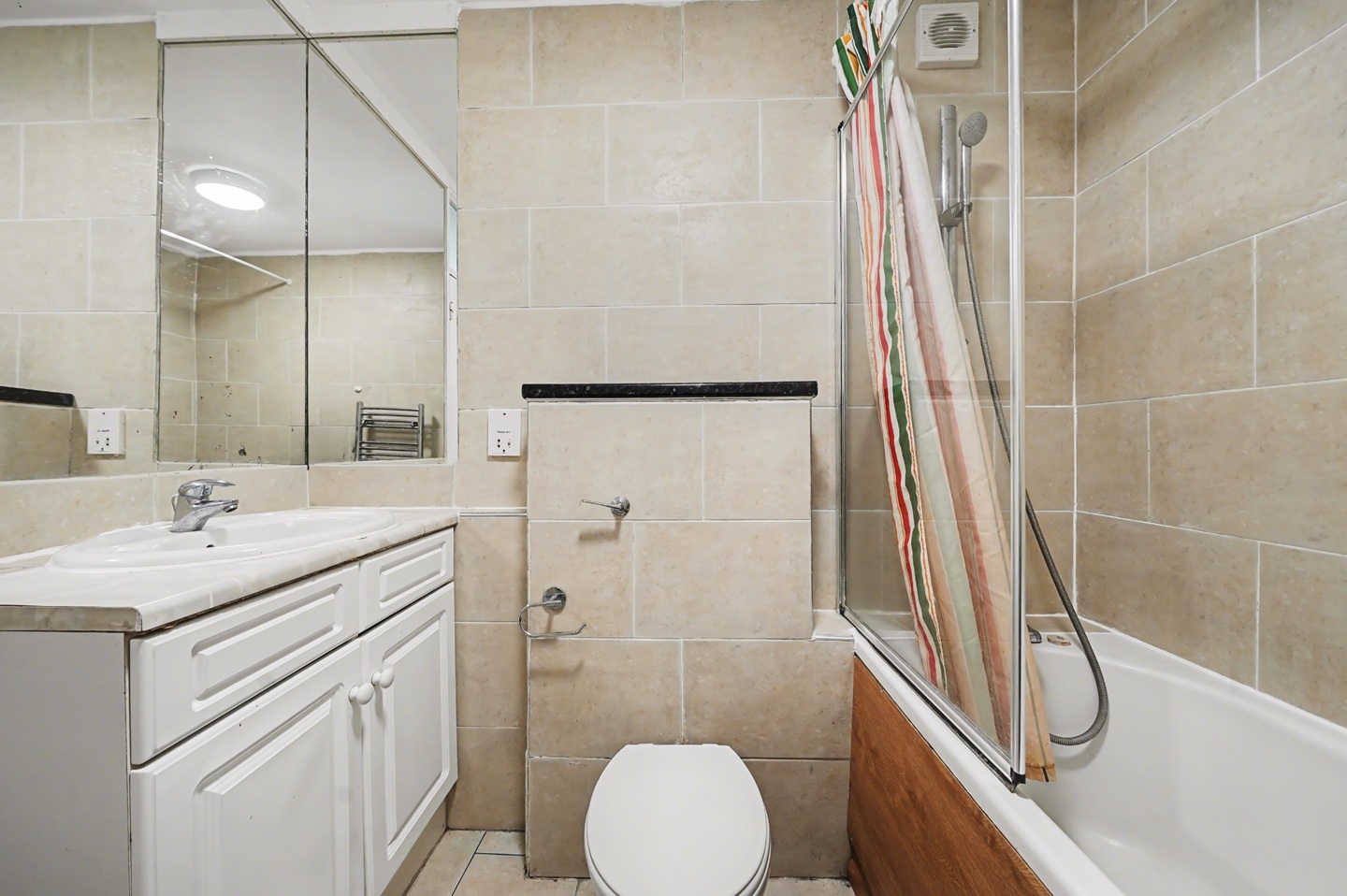 Additional image 6 of 2 Bed Flat, St Mary Le Park Court, SW11, N1 7GU