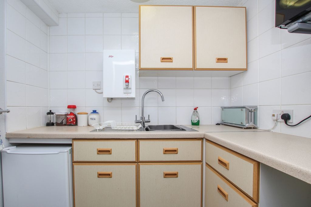 Additional image 14 of 2 bed office for saleOundle Road, Peterborough PE2